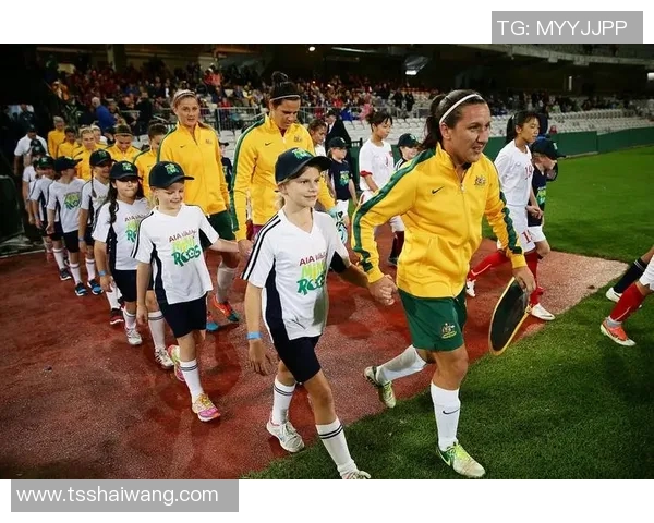 简陋足球明星背后的故事与成就探秘