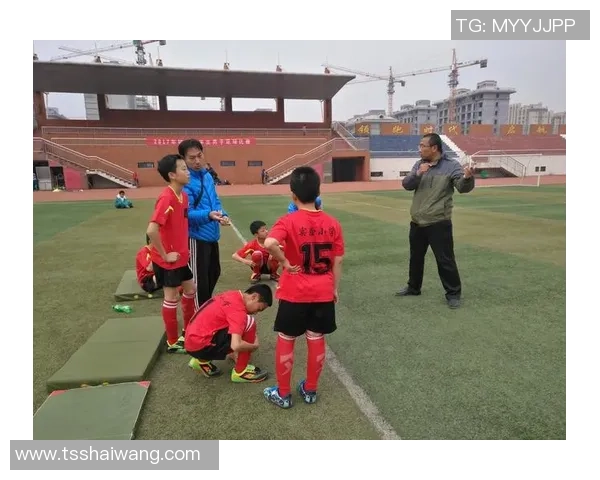 棱瑞足球引领新潮流打造青少年足球梦想与未来的希望 棱瑞足球引领新潮流打造青少年足球梦想与未来的希望